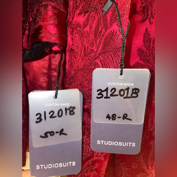 Studio Suits Red Italian Silk Licana Lycra Jacquard Suit 48R and 50R 2pc NWT - Picture 9 of 16